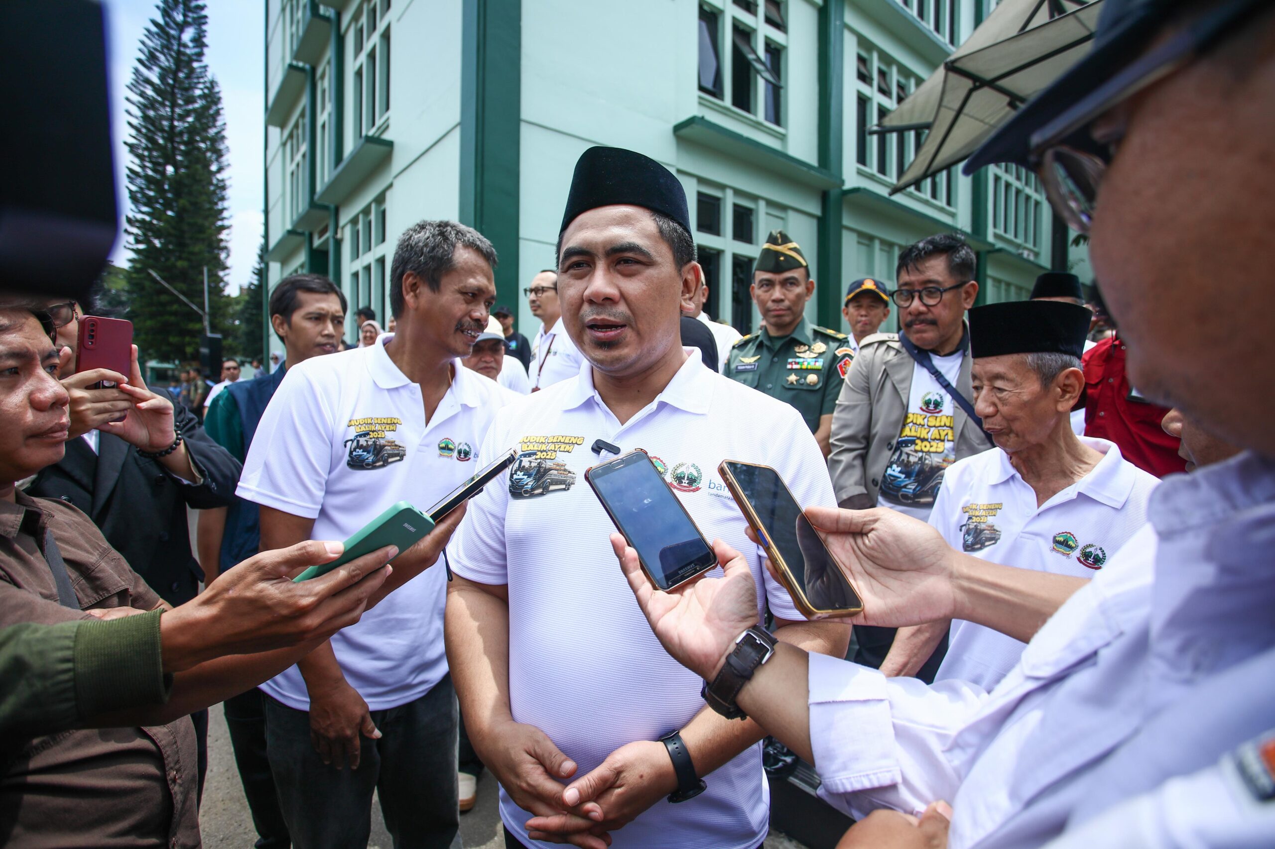Gus Yasin Fasilitasi Pemudik untuk Tetap Tinggal dan Berwirausaha di Jateng
