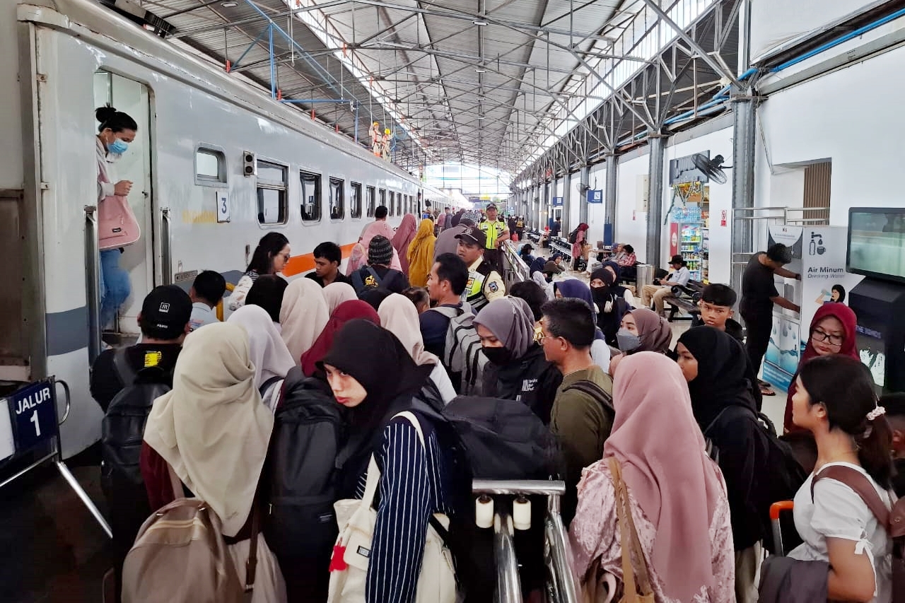 Libur Panjang Waisak 2025: KAI Daop 4 Semarang Tambah Kapasitas Hingga 86 Ribu Tiket