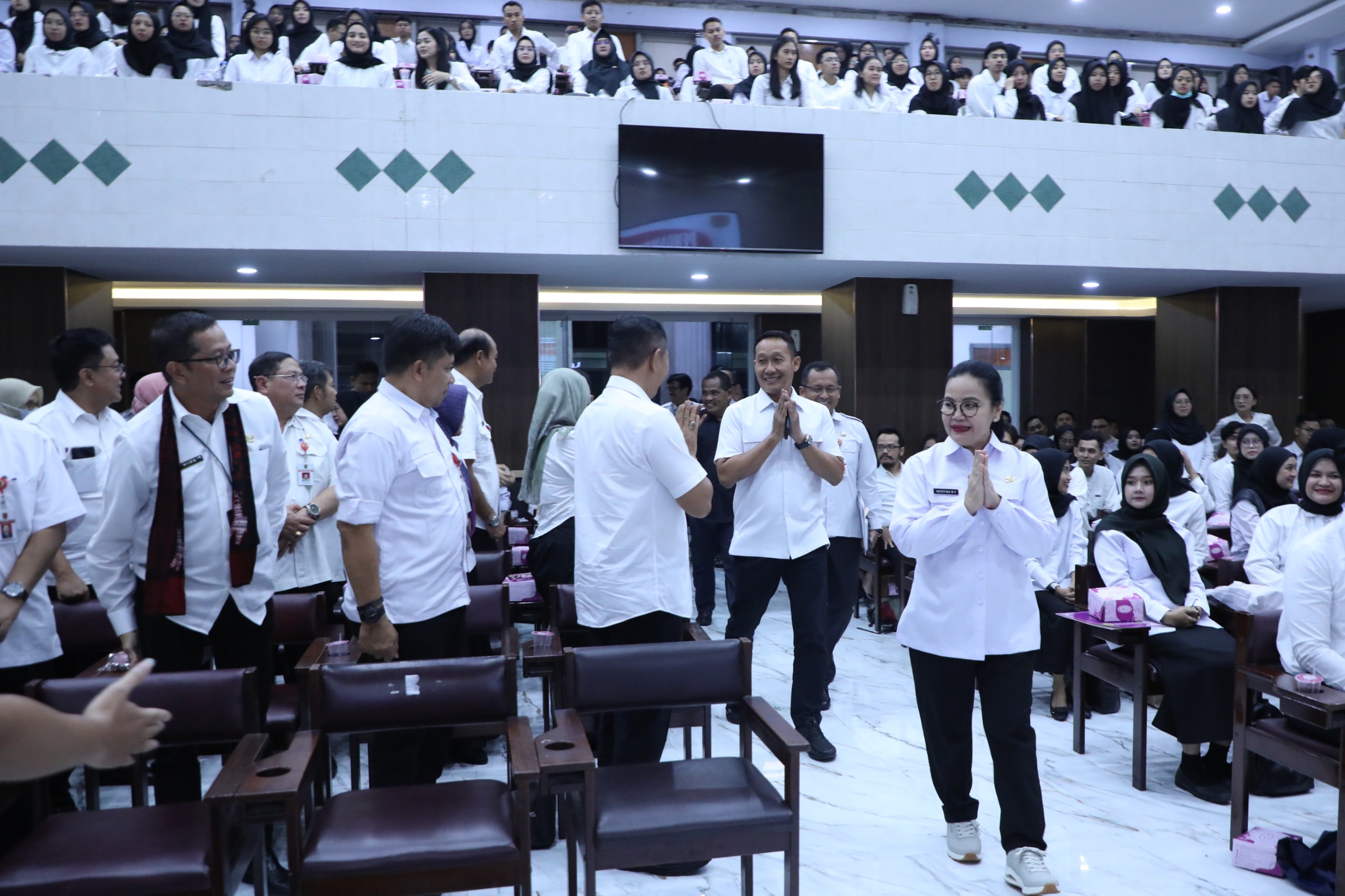 Agustina Motivasi CPNS untuk Kreatif dan Sinergi di Lingkungan Kerja