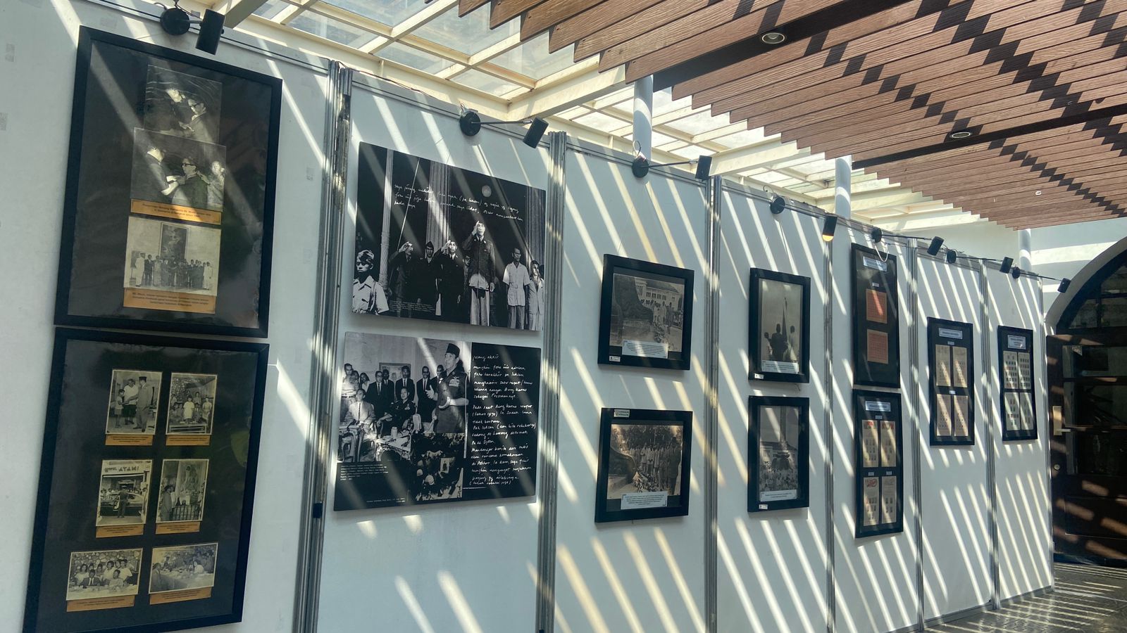 Gratis! Selami Semangat Juang Presiden Pertama RI Lewat Pameran Lukisan Bung Karno di Oudetrap