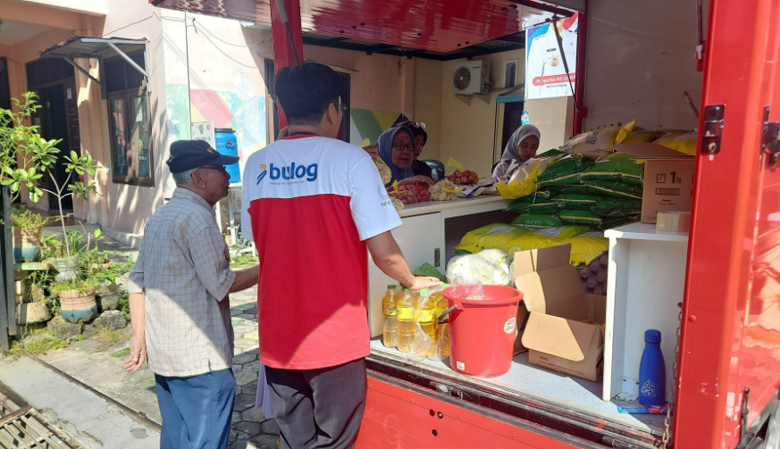 Eli Dapat Beras dan Sayur dengan Harga Terjangkau Lewat 'Kempling Semar'