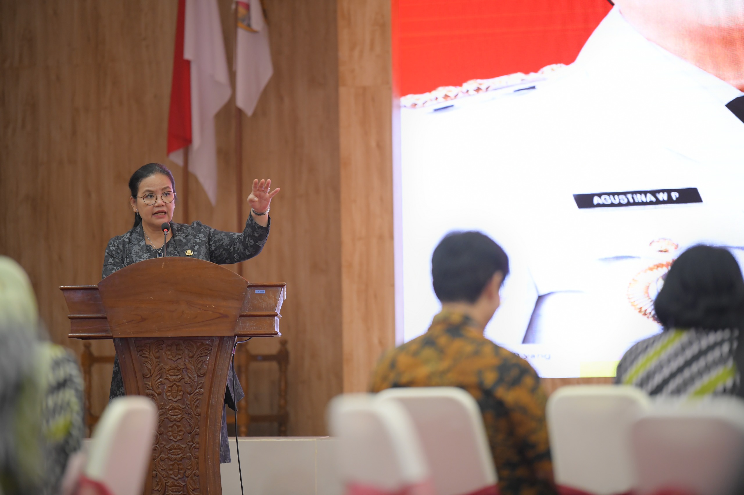 Agustina, Wali kota Semarang Larang Penempatan Anggaran Fisik ke Kelurahan dan Kecamatan
