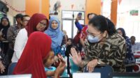Wali Kota Semarang Agustina Wilujeng meninjay Puskesmas Bangetayu