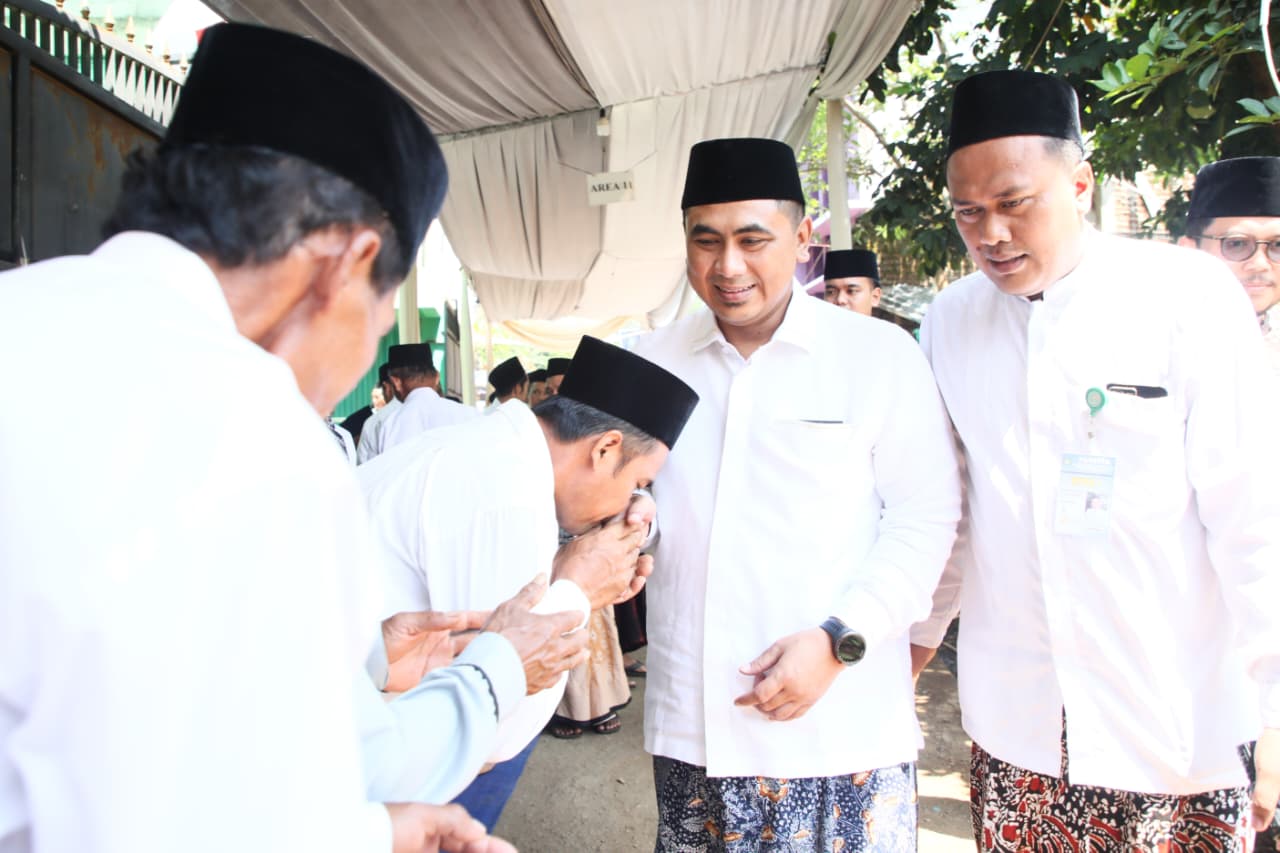 Di Batang, Wagub Taj Yasin Minta Majlis Zikir Doakan Jawa Tengah Ayem dan Damai