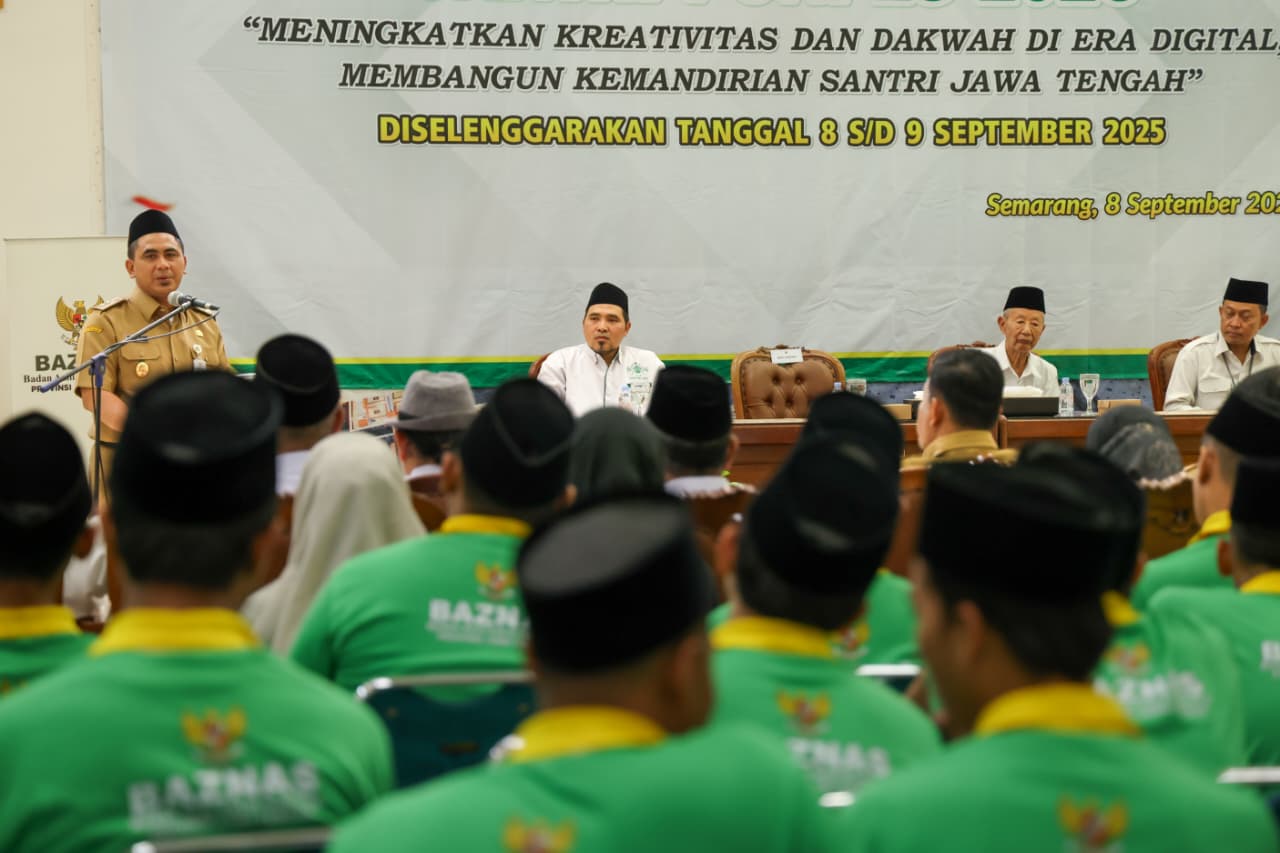 Wakil Gubernur Jawa Tengah Taj Yasin saat menghadiri pelatihan sinematografi untuk santri yang digelar Badan Amil Zakat Nasional (Baznas) Jawa Tengah. (dok Pemprov Jateng)