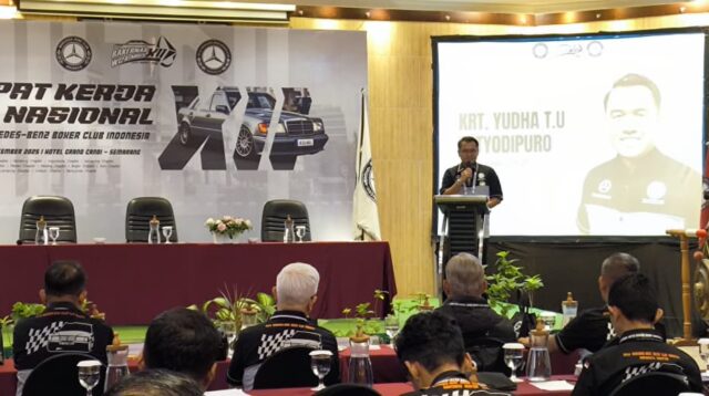 Suasana Rakernas ke-12 W124 Mercedes-Benz Boxer Club Indonesia di Hotel Grand Candi Semarang. (dok Istimewa)