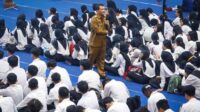 Gubernur Jawa Tengah, Ahmad Luthfi memberikan motivasi kepada 2.848 mahasiswa baru Universitas Semarang. (dok Pemprov Jateng)