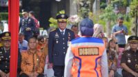 Wakil Wali Kota Semarang Iswar Aminuddin memimpin Upacara Peringatan Hari Perhubungan Nasional (Harhubnas) 2025 di halaman Balai Kota Semarang. (dok Pemkot Semarang)