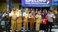 Gubernur Jateng Ahmad Luthfi saat meninjau kegiatan Pelayanan kesehatan spesialistik. (dok Pemprov Jateng)