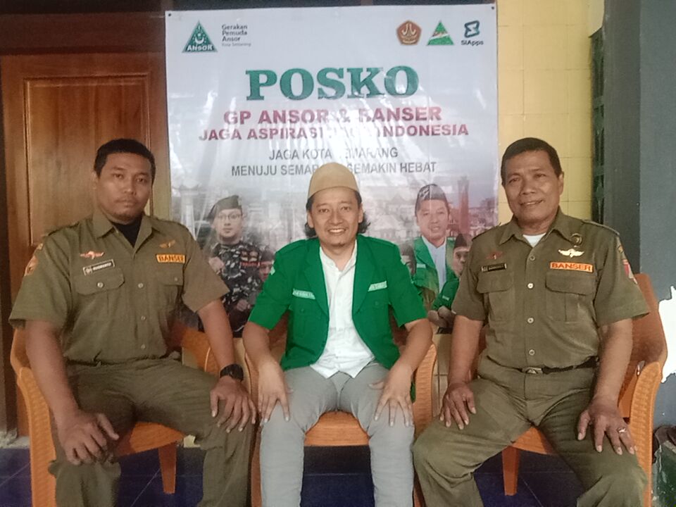 Pimpinan Cabang Gerakan Pemuda (GP) Ansor Kota Semarang mendirikan posko bertajuk “Jaga Aspirasi Jaga Indonesia”. (dok Istimewa)