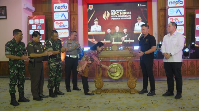 Wali Kota Semarang Agustina Wilujeng saat menghadiri pelantikan Badan Pengurus Cabang (BPC) HIPMI Kota Semarang. (dok Pemkot Semarang)