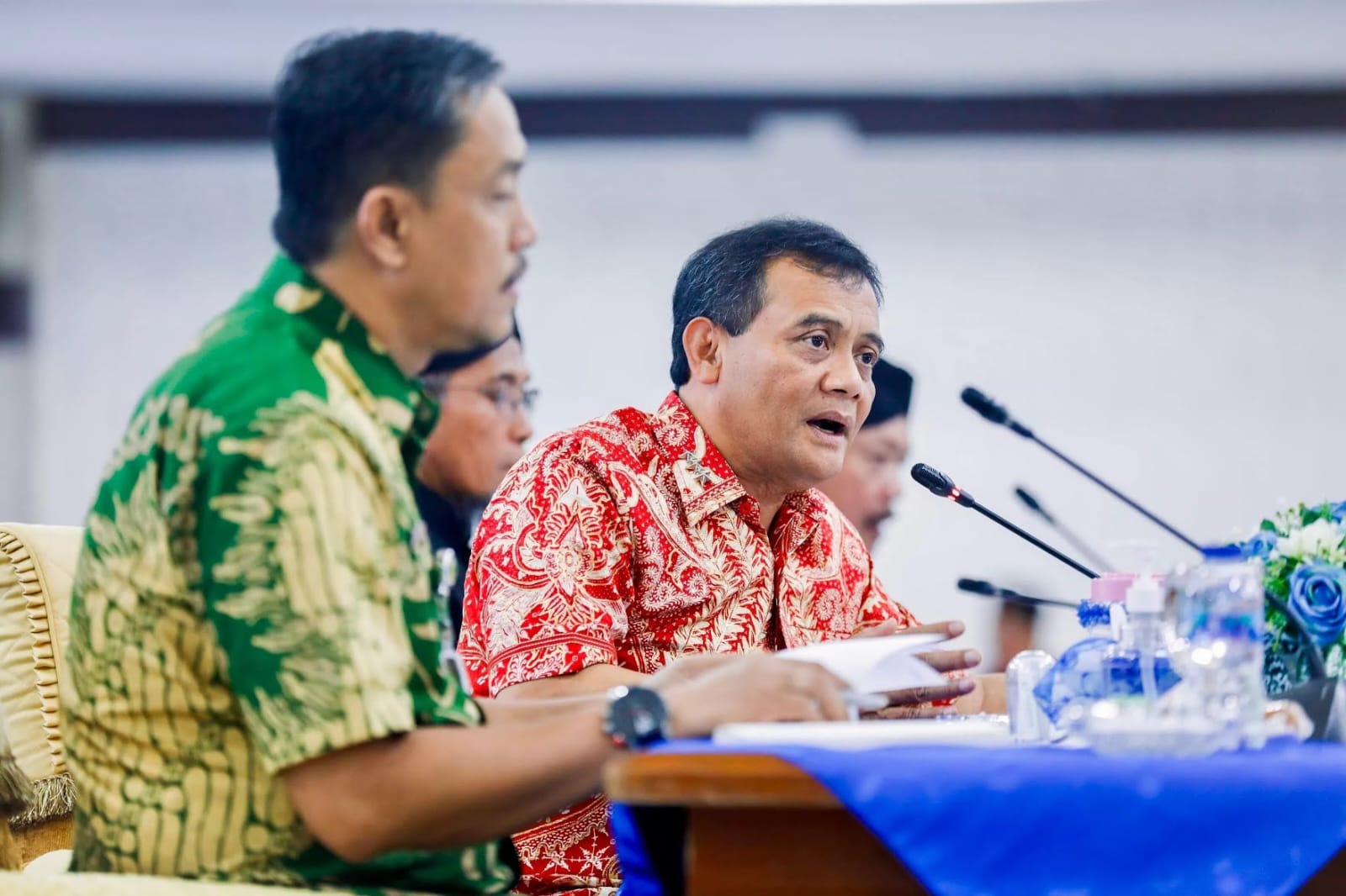 Gubernur Jawa Tengah Ahmad Luthfi dalam Rapat Koordinasi Percepatan Program Fasilitas Likuiditas Pembiayaan Perumahan (FLPP). (dok Pemprov Jateng)