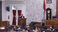 Wali Kota Semarang Agustina Wilujeng saat menghadiri Sidang Paripurna membahas Raperda Penyelenggaraan Pendidikan bersama DPRD Kota Semarang, Senin (29/9/2025). (dok Pemkot Semarang)