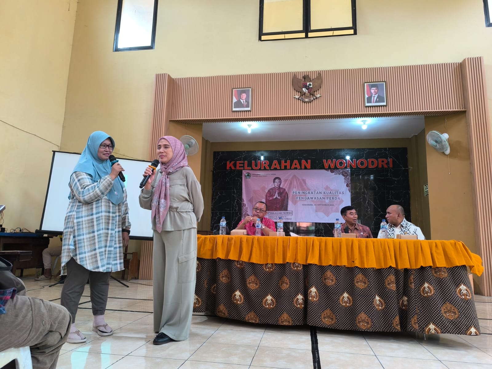 anggota Komisi E DPRD Jawa Tengah Krisseptiana dalam FGD Peningkatan Kualitas Pengawasan Perda di Kelurahan Wonodri. (dok Istimewa)