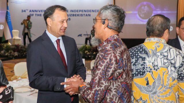 Kedubes Uzbekistan berkesempatan mengunjungi Pemerintah Provinsi Jateng untuk berdiskusi potensi dua wilayah. (dok Pemprov Jateng)