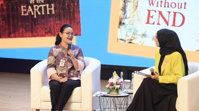 Wali Kota Semarang, Agustina Wilujeng, saat didapuk menjadi pemateri dalam Seminar Kepemimpinan dan Literasi 2025. (dok Pemkot Semarang)