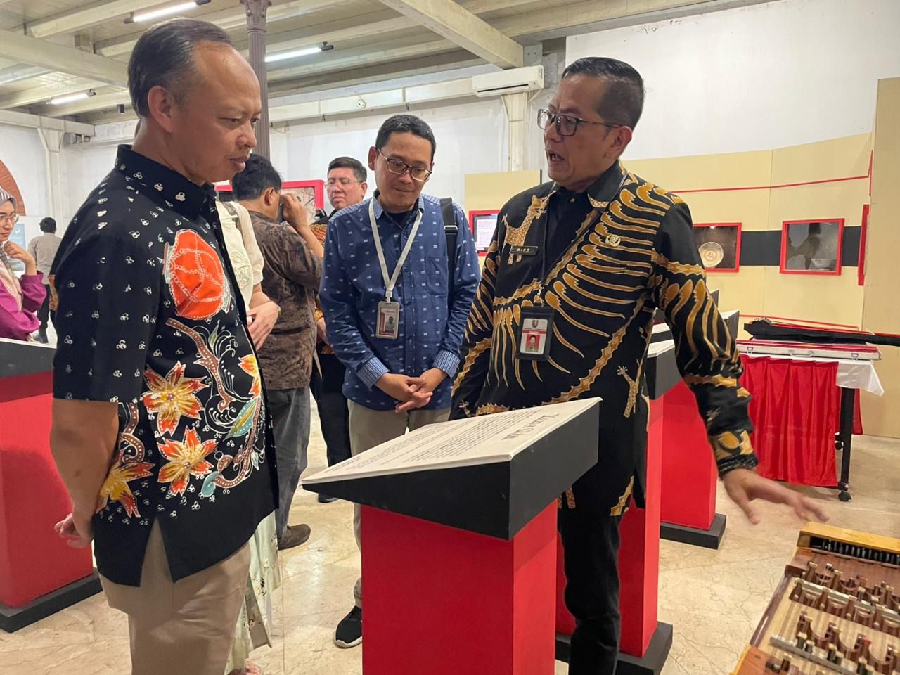 Ketua Komisi B DPRD Kota Semarang, Joko Widodo saat menghadiri pembukaan The Maritime Silk Road Exhibition di kawasan Kota Lama, Jumat (3/10/2025). (dok Istimewa)