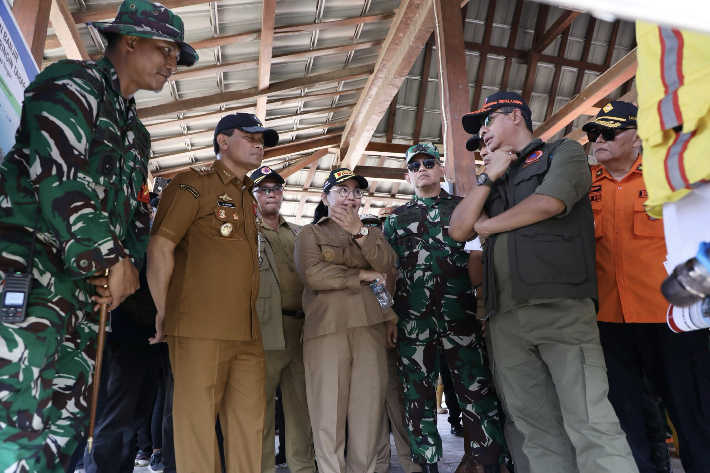 Wali kota Semarang, Agustina Wilujeng Prioritaskan Pemenuhan Kebutuhan Warga Terdampak Banjir dan Pengoptimalan Pompa Wali kota Semarang, Agustina Wilujeng Prioritaskan Pemenuhan Kebutuhan Warga Terdampak Banjir dan Pengoptimalan Pompa