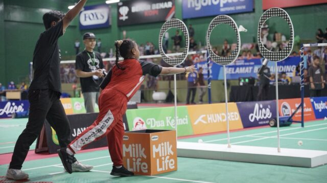 Festival SenengMinton Semarang 2025 hadirkan 510 siswa SD lewat fun games bulutangkis, tumbuhkan bibit atlet sejak dini.