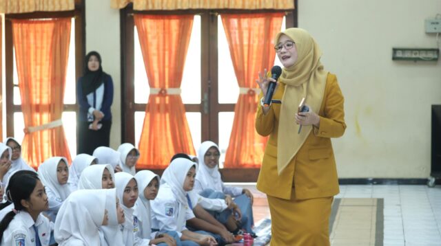 Nawal Yasin Ajak Siswa Jadi Pejuang HAM, Perangi Bullying dan Kekerasan di Sekolah