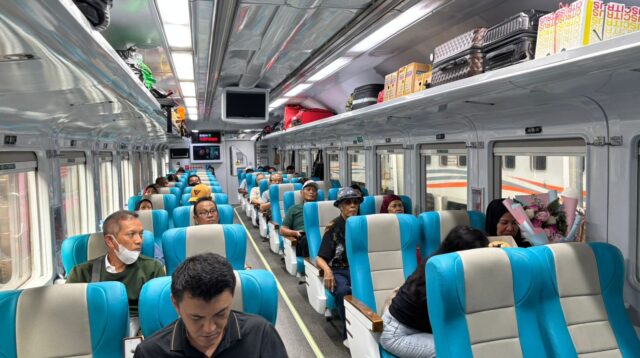 Penjualan Tiket KA Nataru Keberangkatan Daop 4 Capai 37 Ribuan, Antusiasme Masyarakat Mulai Terlihat