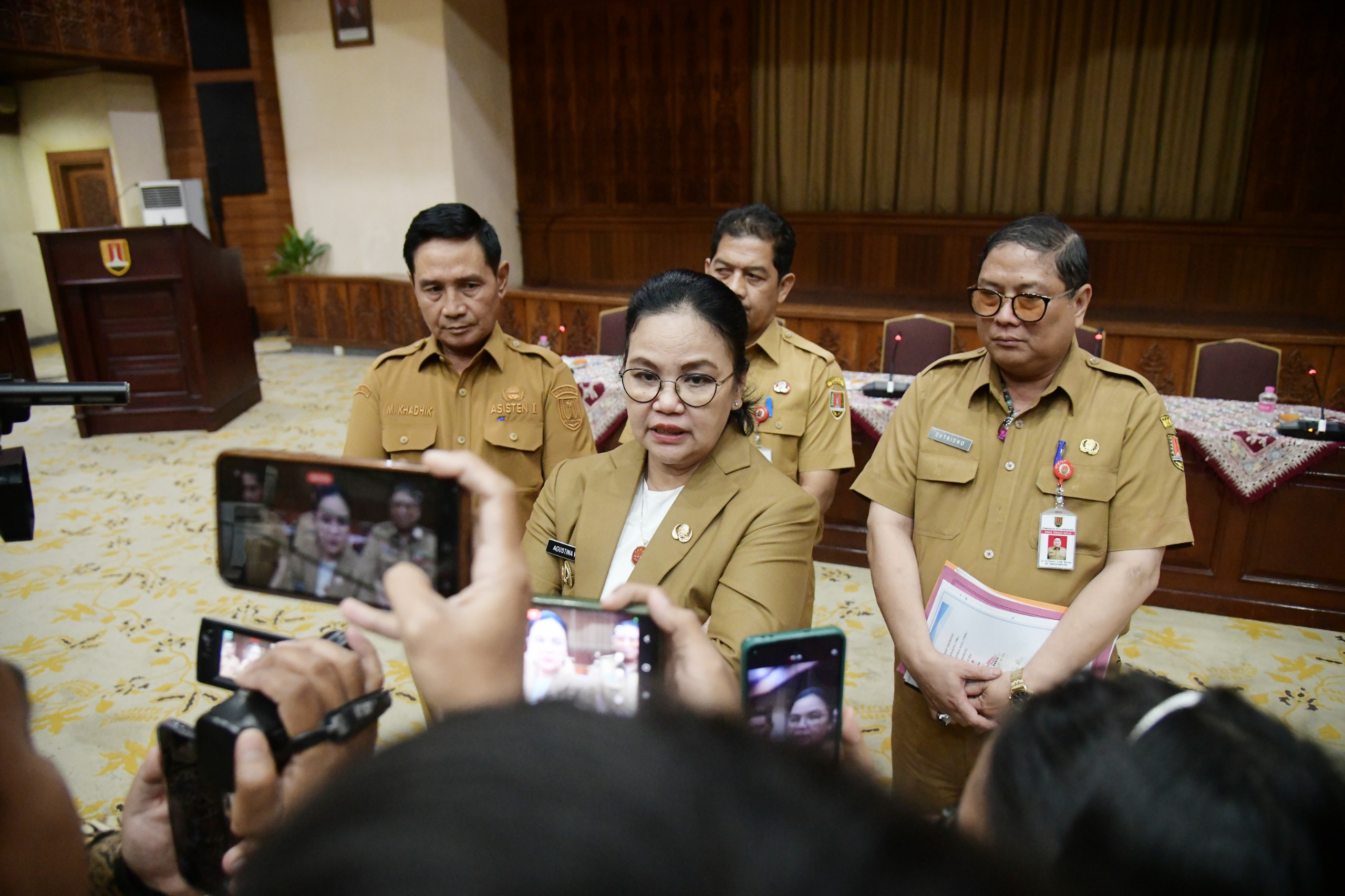 Wacana Enam Hari Sekolah, Wali Kota Semarang Agustina Wilujeng Tekankan Perlunya Kajian Komprehensif Wacana Enam Hari Sekolah, Wali Kota Semarang Agustina Wilujeng Tekankan Perlunya Kajian Komprehensif