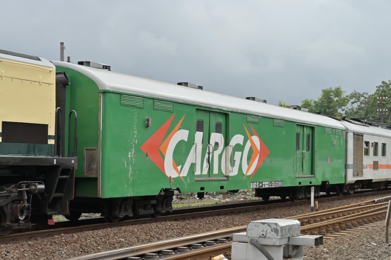 Peran Logistik Berjalan Optimal, KAI Daop 4 Pastikan Distribusi Barang Tetap Lancar Selama Masa Angkutan Nataru Peran Logistik Berjalan Optimal, KAI Daop 4 Pastikan Distribusi Barang Tetap Lancar Selama Masa Angkutan Nataru