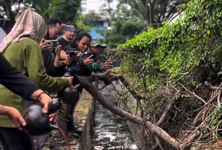 Aksi Bersih Lingkungan di Semarang: Kolaborasi Pemerintah dan Komunitas untuk Hentikan Pembuangan Sampah Liar