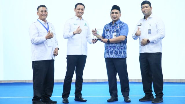 Pengurus Gapembi Jateng Dilantik, Taj Yasin: Pengawasan Dapur Makan Bergizi Gratis Lebih Mudah