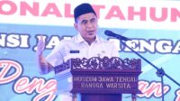 Taj Yasin Dorong Guru di Jateng Adaptif terhadap Perkembangan Teknologi Taj Yasin Dorong Guru di Jateng Adaptif terhadap Perkembangan Teknologi