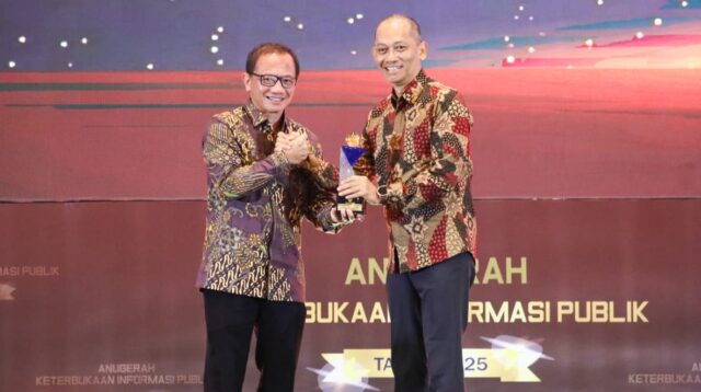 Sediakan Berbagai Kanal Informasi, Pemprov Jateng Raih Anugerah Keterbukaan Informasi Publik