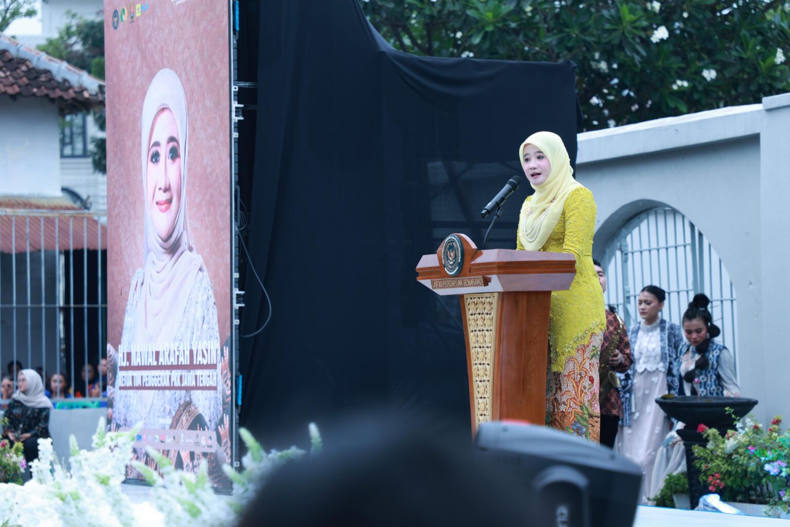 Nawal Yasin Dorong Warga Binaan Lapas Perempuan Semarang Jadi Pengrajin Batik Profesional Nawal Yasin Dorong Warga Binaan Lapas Perempuan Semarang Jadi Pengrajin Batik Profesional