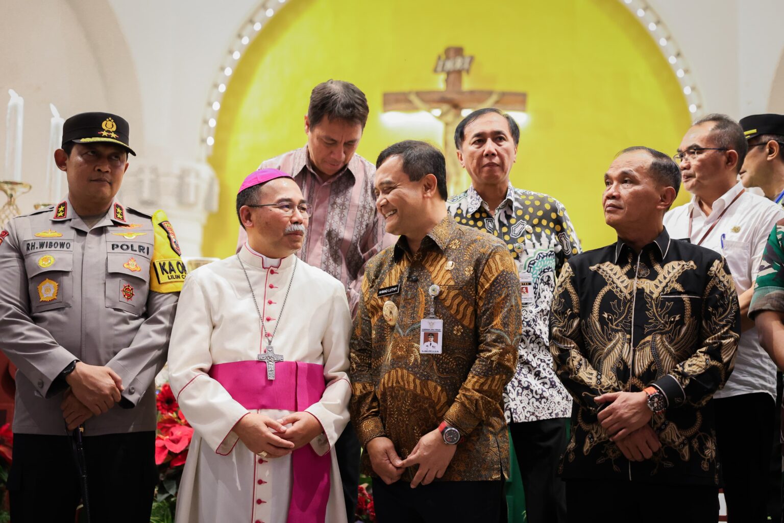 Sapa Jemaat Misa di Katedral Semarang, Ahmad Luthfi Ucapkan Selamat Natal dan Doa untuk Keselamatan Negeri