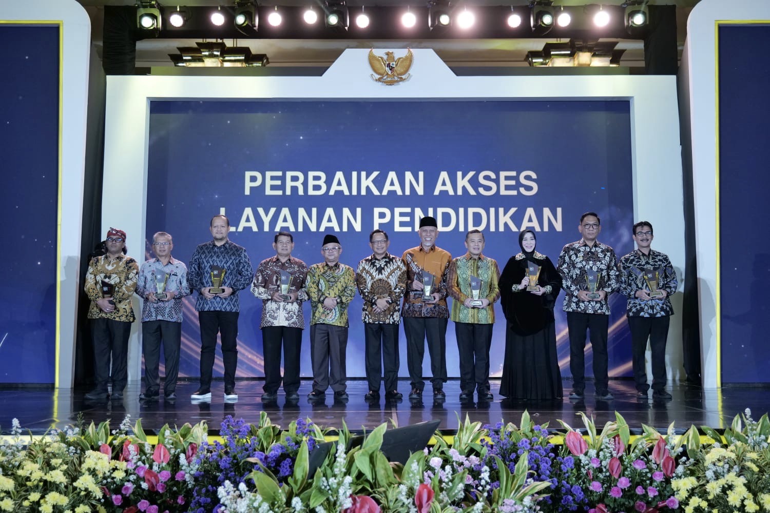 Kota Semarang Raih Penghargaan Nasional Bidang Pendidikan dari Kemendagri Kota Semarang Raih Penghargaan Nasional Bidang Pendidikan dari Kemendagri