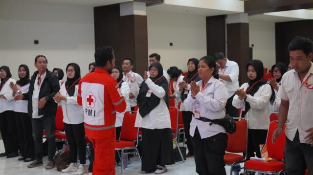 PMI Semarang gelar orientasi TSR, 35 peserta dari berbagai profesi dibekali materi kepalangmerahan dan relawan.