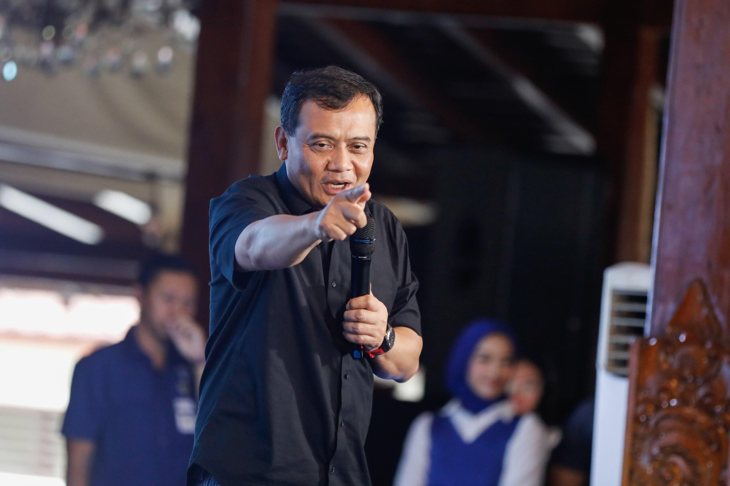 Ahmad Luthfi Tegas, Tidak Boleh Ada Penambangan di Kawasan Gunung Slamet Ahmad Luthfi Tegas, Tidak Boleh Ada Penambangan di Kawasan Gunung Slamet