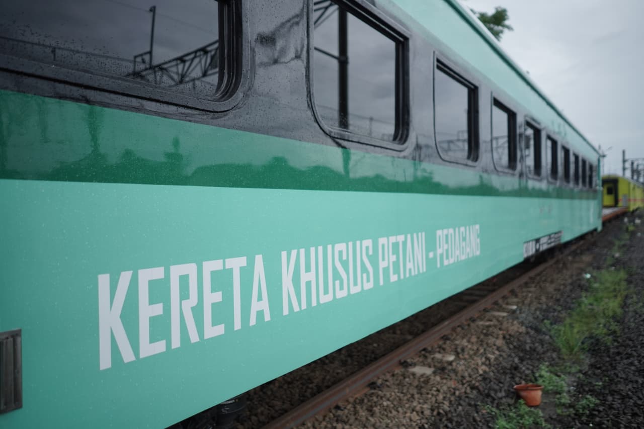 Kereta Khusus Petani dan Pedagang Beroperasi, Upaya Pemerataan Ekonomi Berjalan Kereta Khusus Petani dan Pedagang Beroperasi, Upaya Pemerataan Ekonomi Berjalan