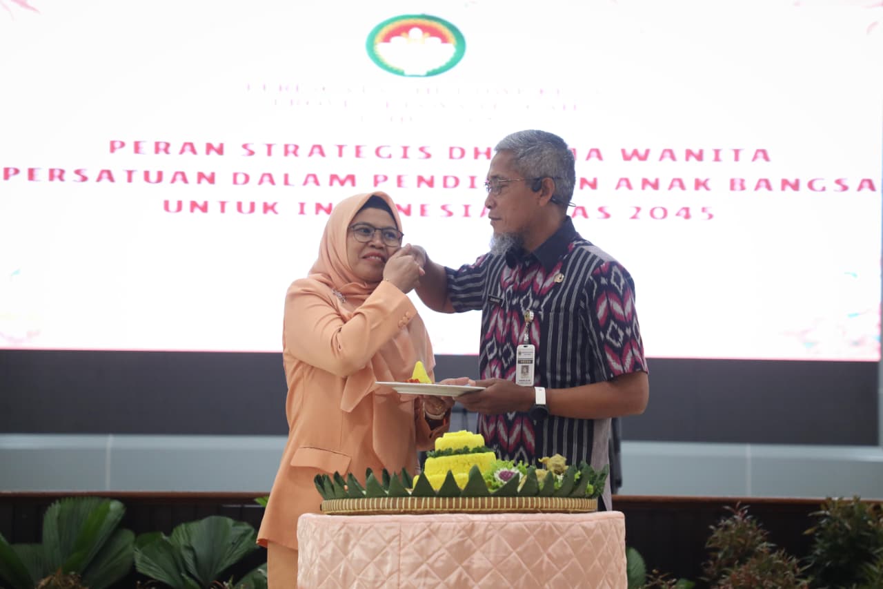 Sekda Jateng Minta Anggota DWP jadi Penjaga Integritas Suami