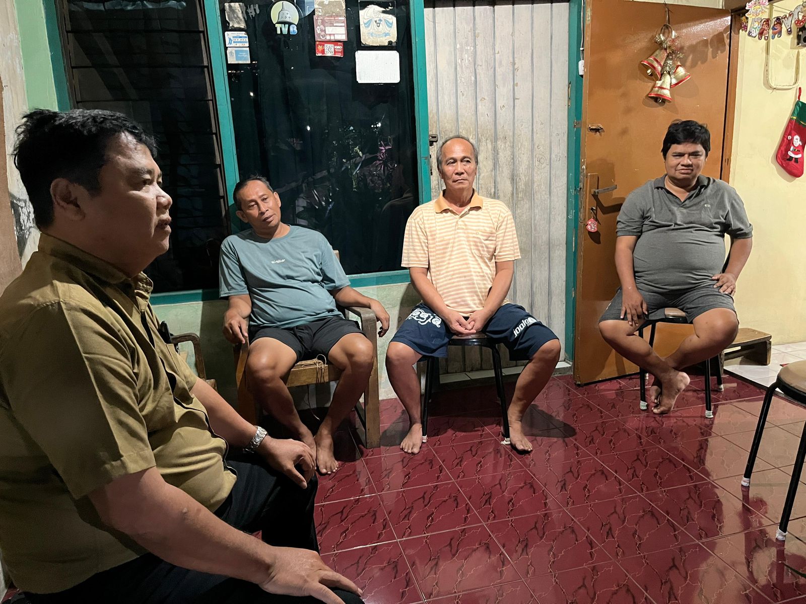 Warga Kagok Dukung PT Naga Baladika Kembali Beroperasi Warga Kagok Dukung PT Naga Baladika Kembali Beroperasi