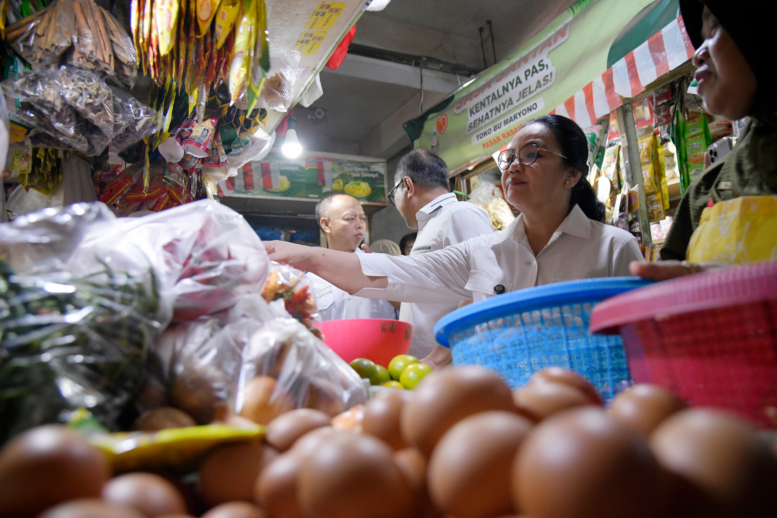 Jelang Nataru, Wali kota Semarang Agustina Wilujeng Pastikan Harga Bahan Pokok Stabil dan Terkendali Jelang Nataru, Wali kota Semarang Agustina Wilujeng Pastikan Harga Bahan Pokok Stabil dan Terkendali
