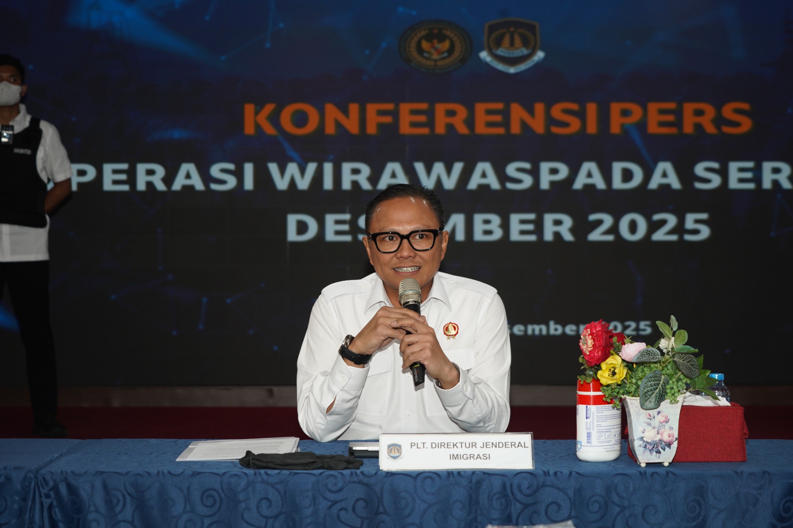 Imigrasi Amankan 220 WNA Diduga Langgar Izin Tinggal