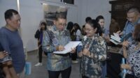 Fadli Zon dan Wali kota Agustina Ajak Masyarakat Mengenal Sejarah Semarang dari Kartu Pos Fadli Zon dan Wali kota Agustina Ajak Masyarakat Mengenal Sejarah Semarang dari Kartu Pos