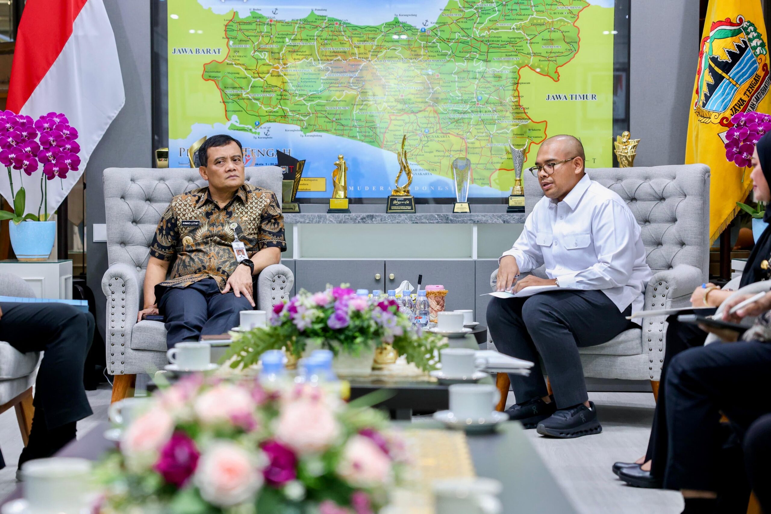 Batang Bakal Jadi Daerah Pertama di Jateng Terapkan KPBU Penerangan Jalan Umum Batang Bakal Jadi Daerah Pertama di Jateng Terapkan KPBU Penerangan Jalan Umum