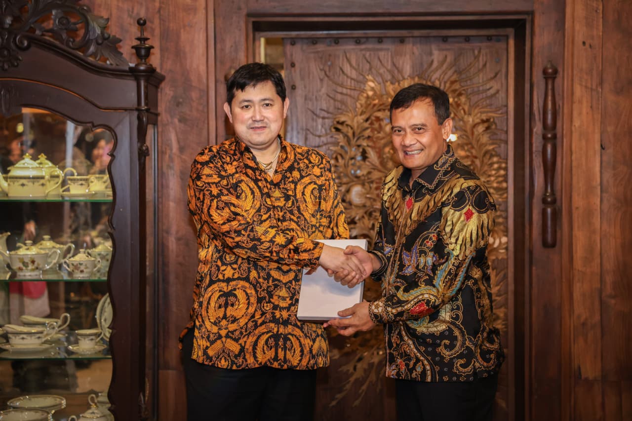 Bertemu Kerabat Sultan Brunei Darussalam, Gubernur Ahmad Luthfi Tawarkan Investasi Berbagai Bidang Bertemu Kerabat Sultan Brunei Darussalam, Gubernur Ahmad Luthfi Tawarkan Investasi Berbagai Bidang