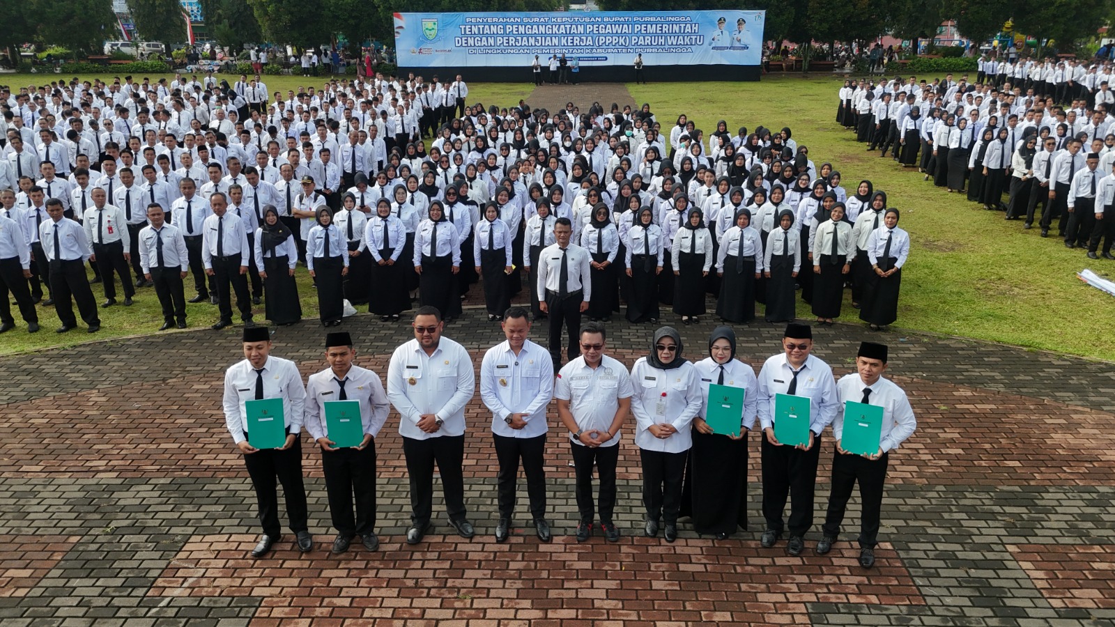 2.836 Tenaga Non-ASN di Purbalingga Sah Jadi PPPK Paruh Waktu 2.836 Tenaga Non-ASN di Purbalingga Sah Jadi PPPK Paruh Waktu