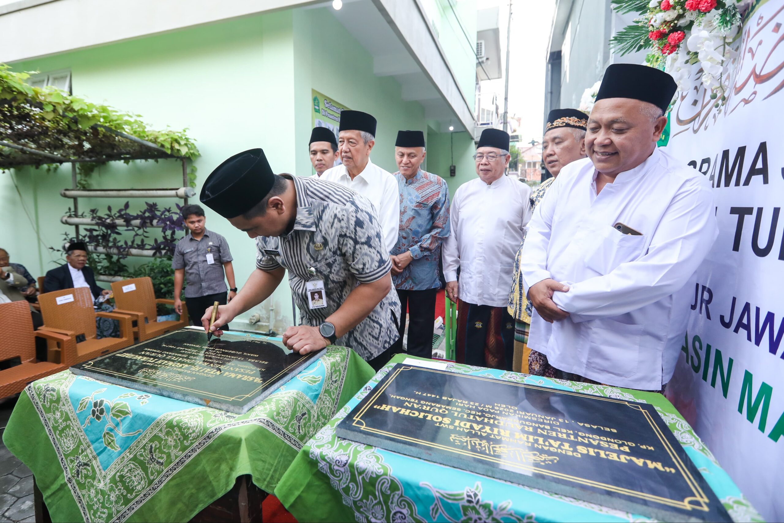 Jadi Teladan Kerukunan Umat Beragama, Taj Yasin Apresiasi Peradaban Kampung Kauman Semarang Jadi Teladan Kerukunan Umat Beragama, Taj Yasin Apresiasi Peradaban Kampung Kauman Semarang