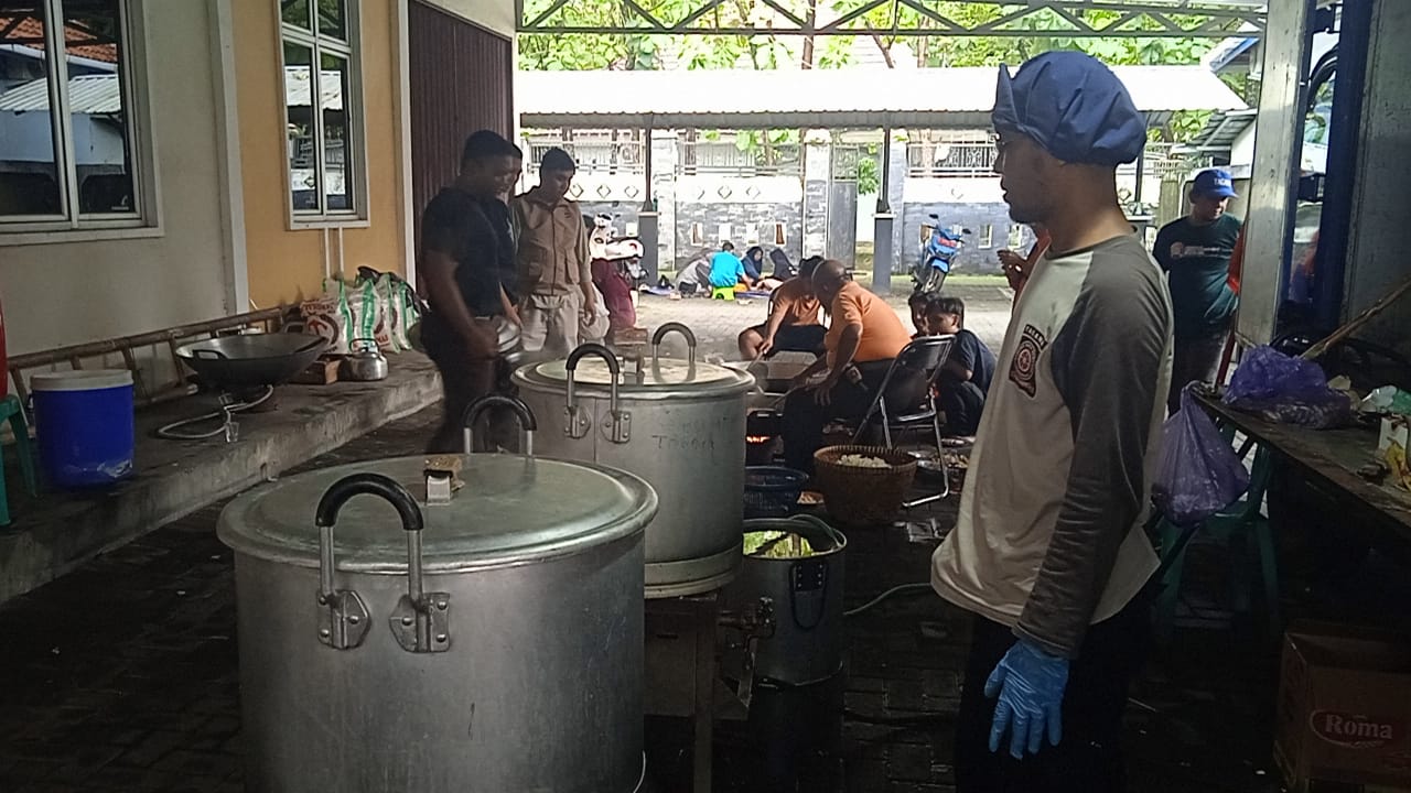 Pekalongan Aktifkan Status Tanggap Darurat Banjir Pekalongan Aktifkan Status Tanggap Darurat Banjir