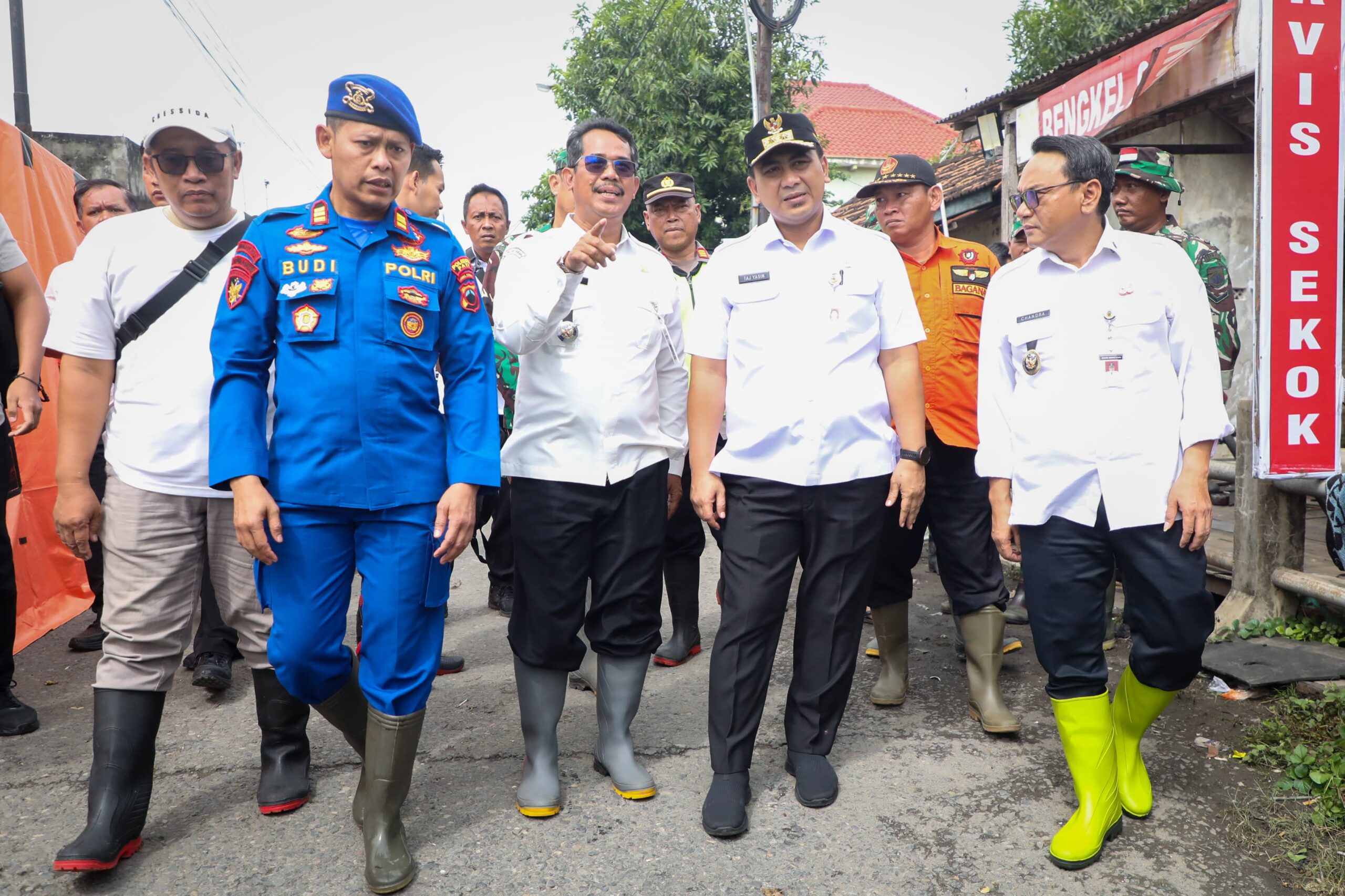 Pemprov Jateng Siapkan Peninggian Tanggul dan Pompanisasi Atasi Banjir Pati Pemprov Jateng Siapkan Peninggian Tanggul dan Pompanisasi Atasi Banjir Pati
