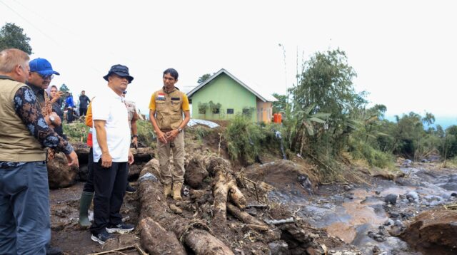 Gubernur Jateng Cek Langsung Penanganan Pascabencana Banjir dan Longsor di Pemalang