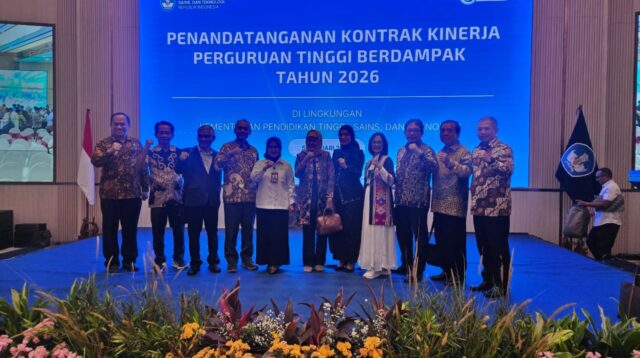 Universitas Semarang Tandatangani Kontrak Kinerja Perguruan Tinggi Berdampak 2026